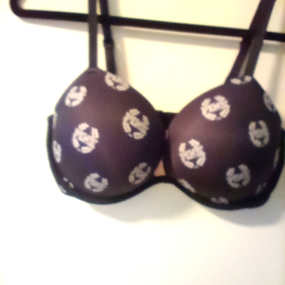 Victoria's secret 34D